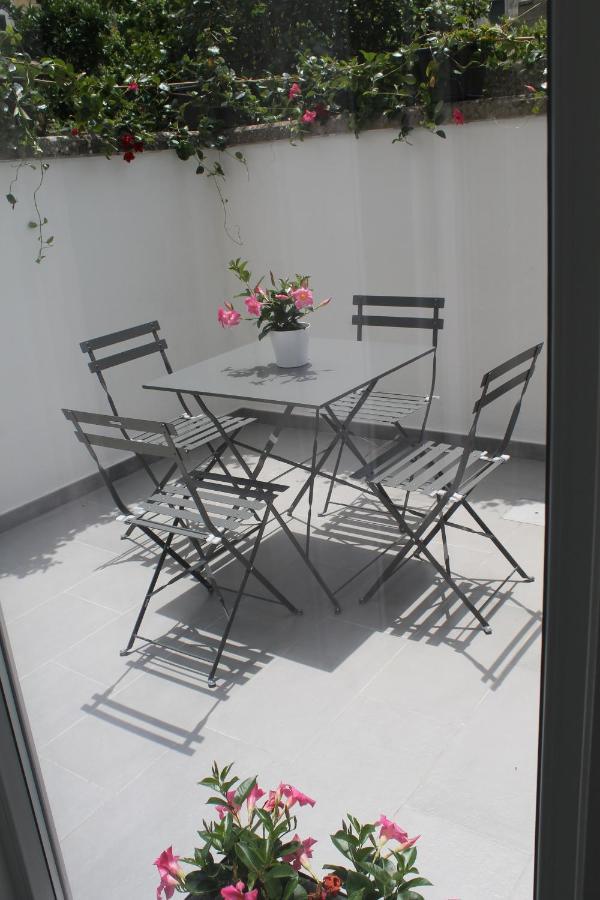 Ferienwohnung Il Cortile Segreto - Con Parcheggio Privato Lecce Exterior foto