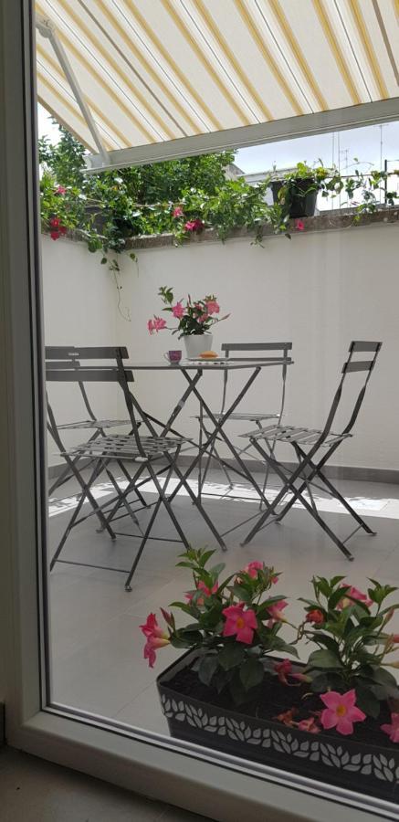 Ferienwohnung Il Cortile Segreto - Con Parcheggio Privato Lecce Exterior foto